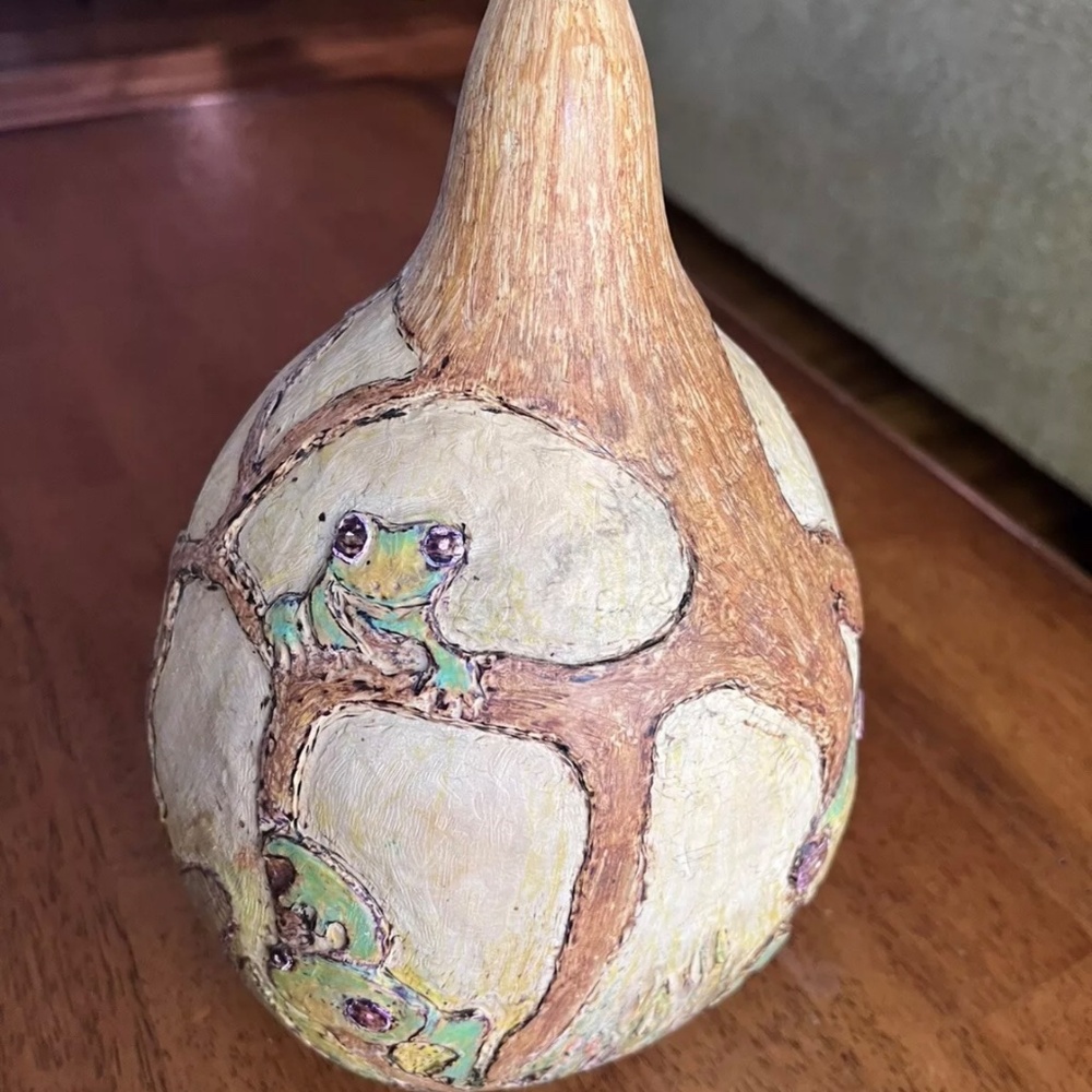 Handmade Carved Painted Signed Intricate Detailed Tree Frog Gourd Art Decor 12” - Picture 4 of 13